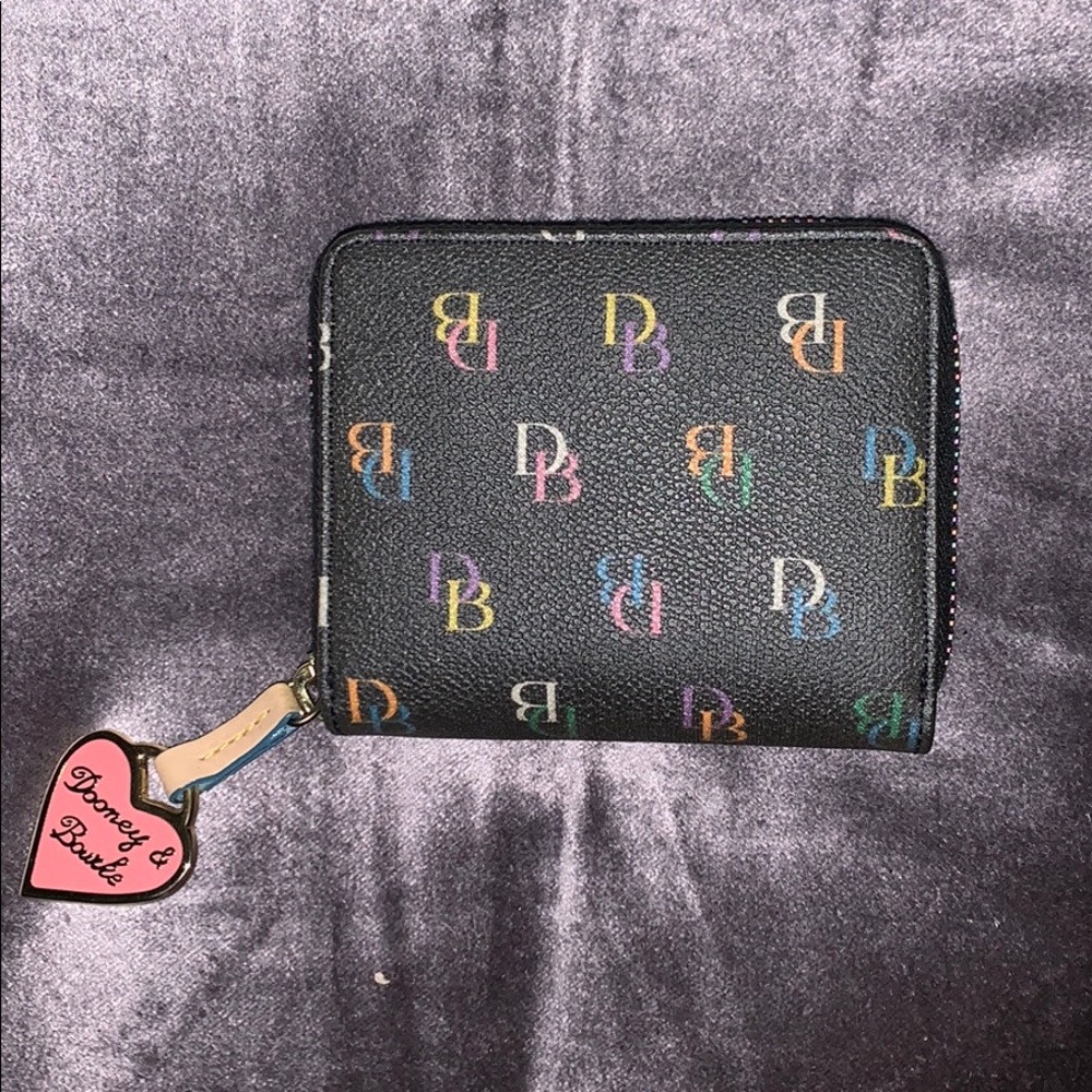 Dooney & Burke Zippy Coin Purse 👛✨